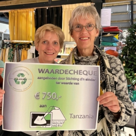 Ultrasound technician in training again, thanks to thrift store ‘d’n Einder